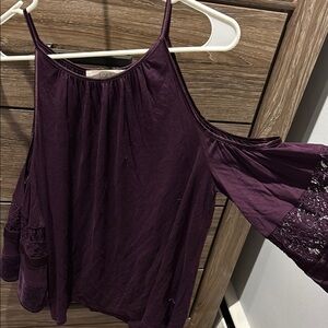 Women's Purple Cold Shoulder Top Loft size medium
